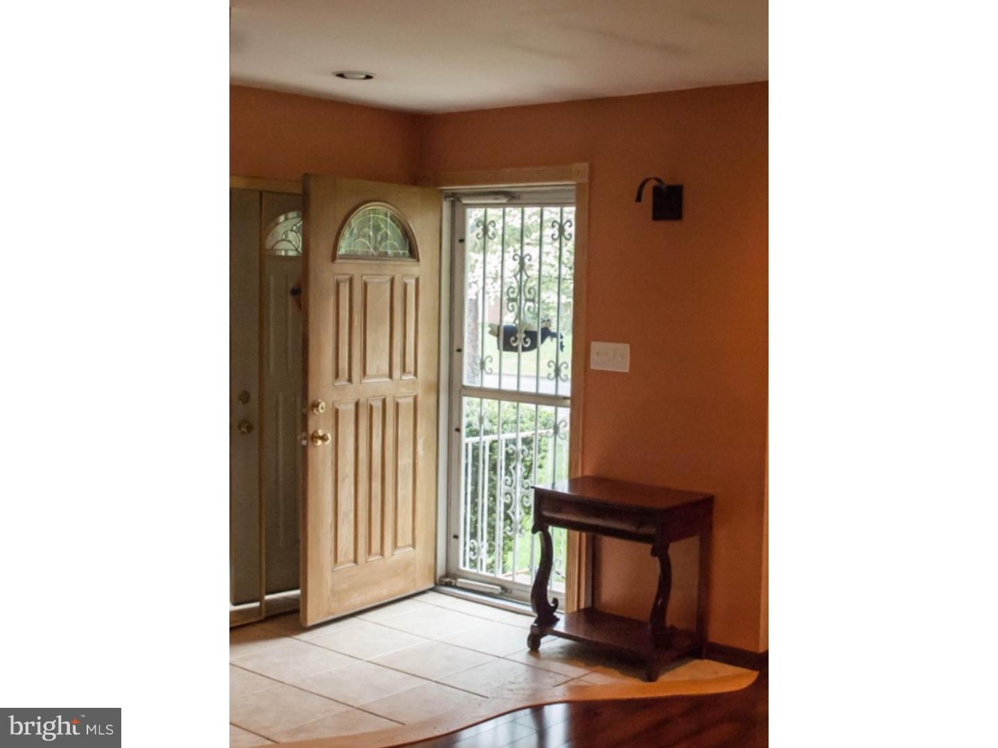 119 Upper Ferry Road Ewing, NJ 08628 - Photo 3 of 22