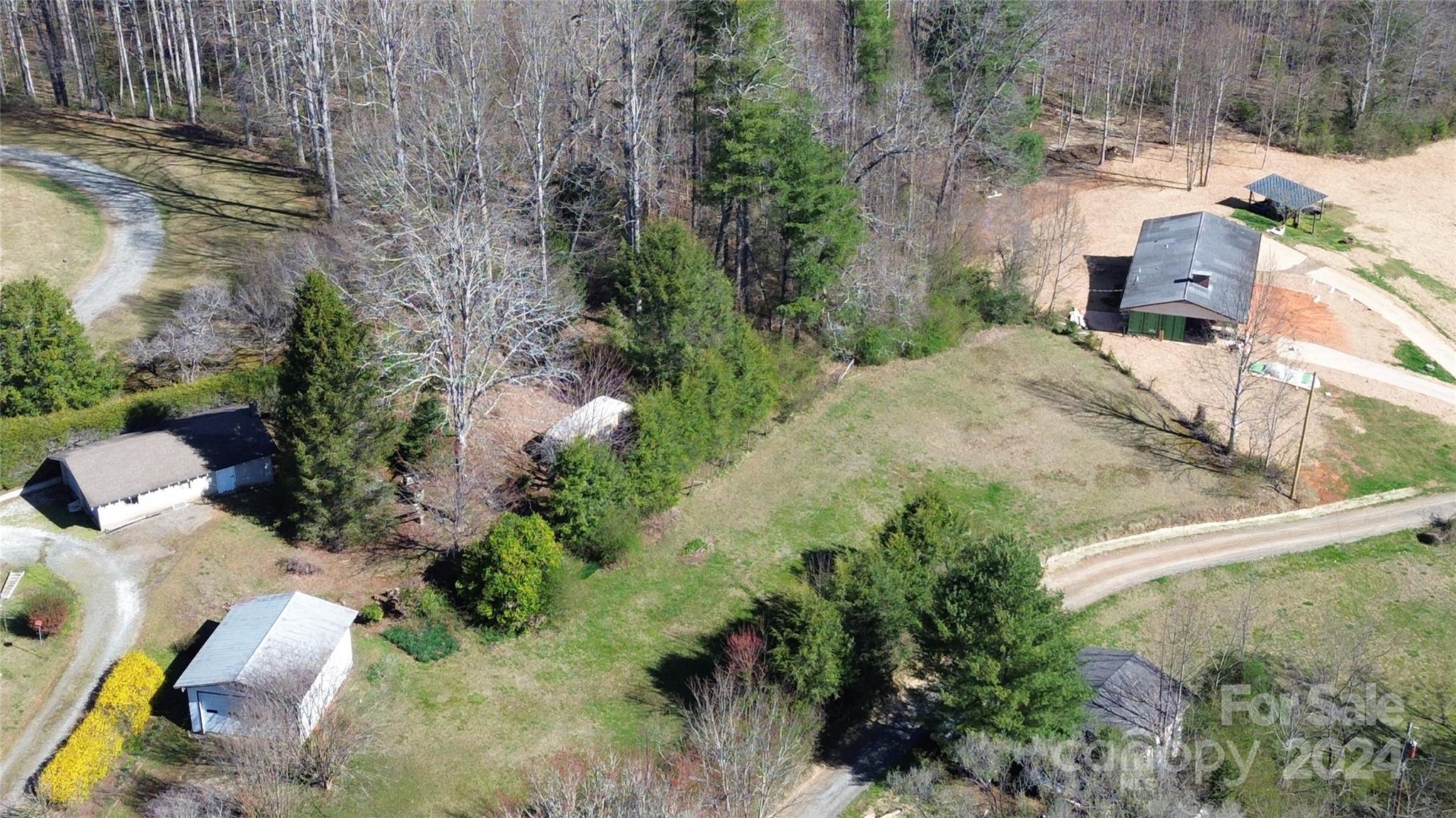 157 Island Ford Road Brevard, NC 28712 - Photo 4 of 29 Gallery Image 4