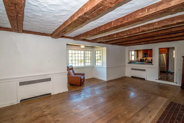 $575,000 | 49 Deer Hill Road, Chocorua, NH 03817