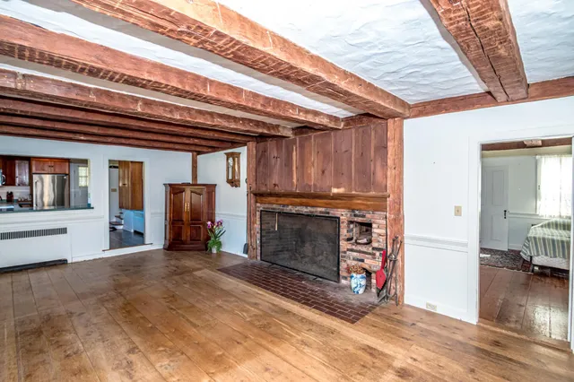 $575,000 | 49 Deer Hill Road, Chocorua, NH 03817