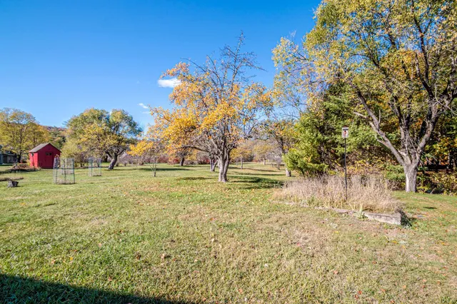 $575,000 | 49 Deer Hill Road, Chocorua, NH 03817