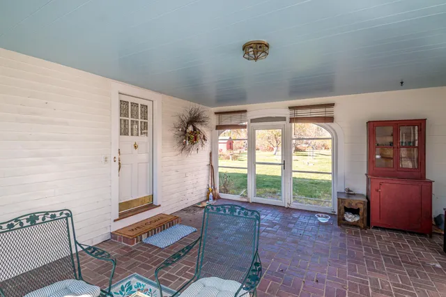 $575,000 | 49 Deer Hill Road, Chocorua, NH 03817