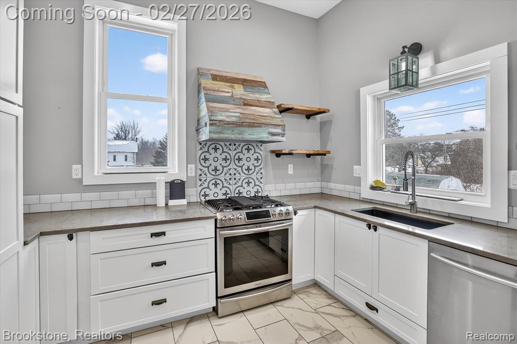 2450 North Lakeshore Road Carsonville, MI 48419 - Photo 9 of 27