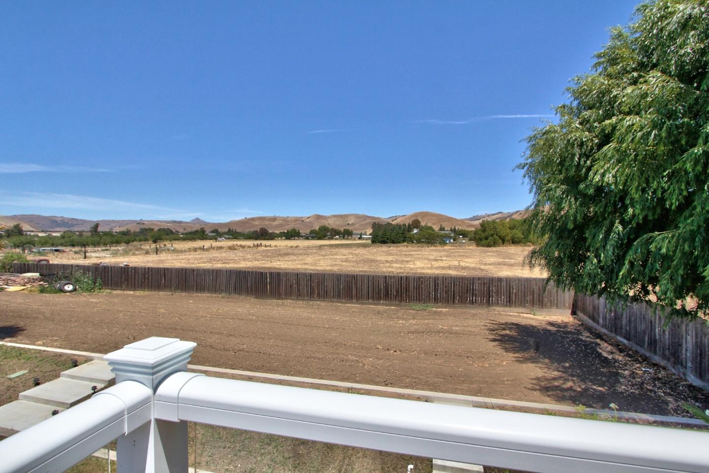 3501 Fallon Road Hollister, CA 95023 - Photo 29 of 30 Gallery Image 29