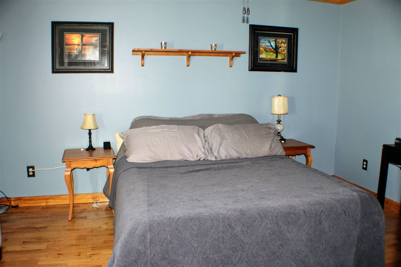 8246 Boston Post Road Bakersfield, VT 05450 - Photo 11 of 37