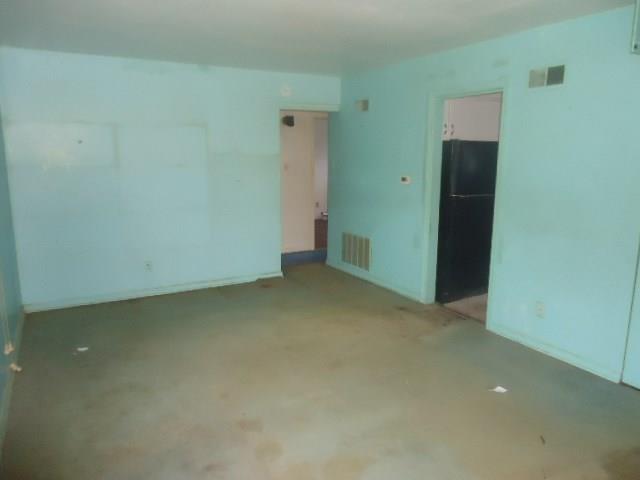 1865 Bauer Road Indianapolis, IN 46218 - Photo 7 of 11 Gallery Image 7