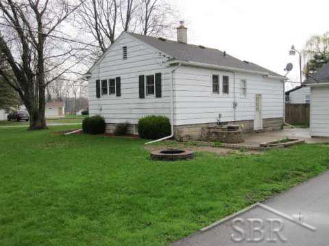 3805 Old King Road Saginaw, MI 48601 - Photo 2 of 14 20354530-1.JPG