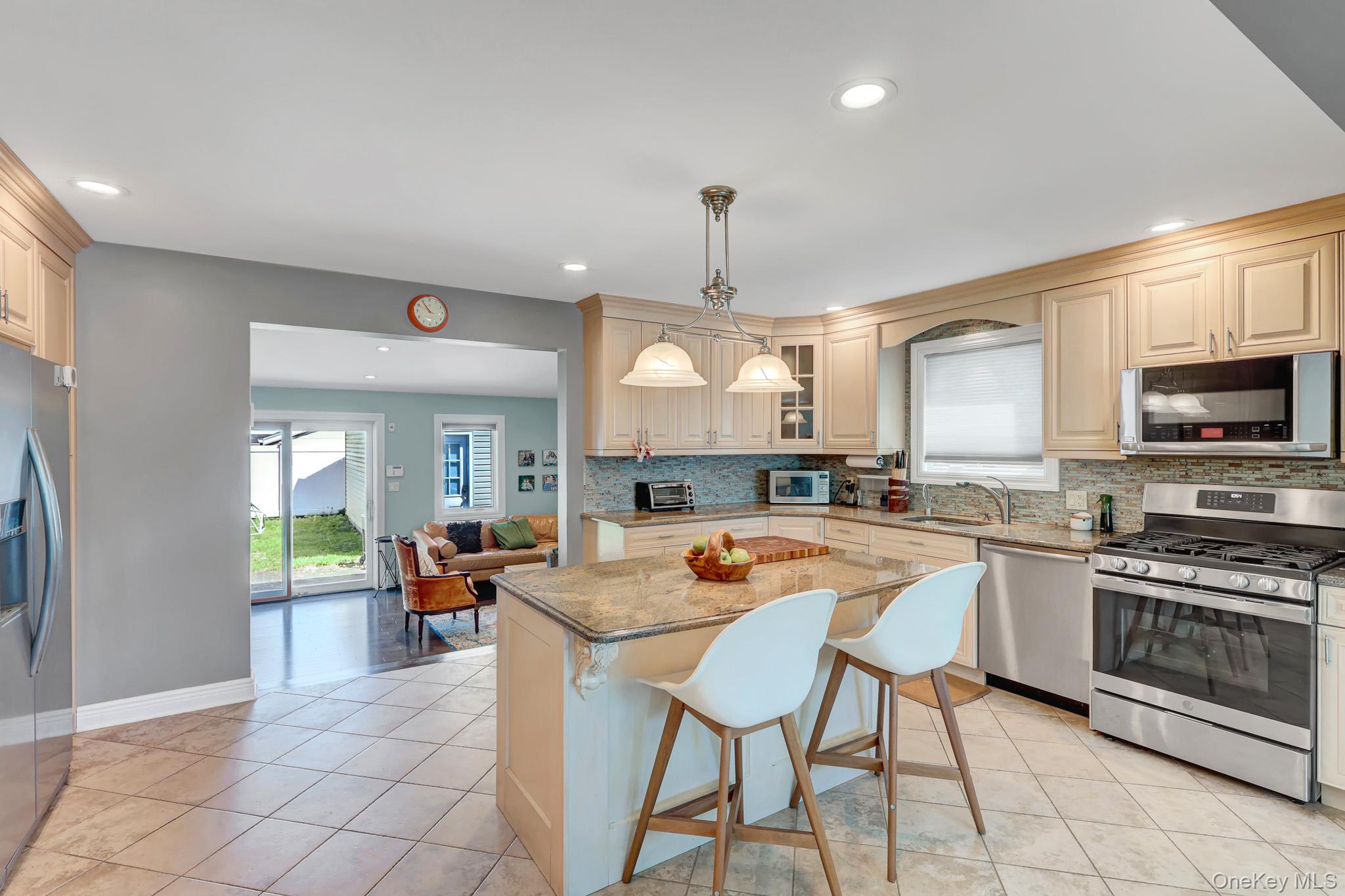 360 Westminster Road Cedarhurst, NY 11516 - Photo 10 of 31 OPEN TO THE FAMILY ROOM