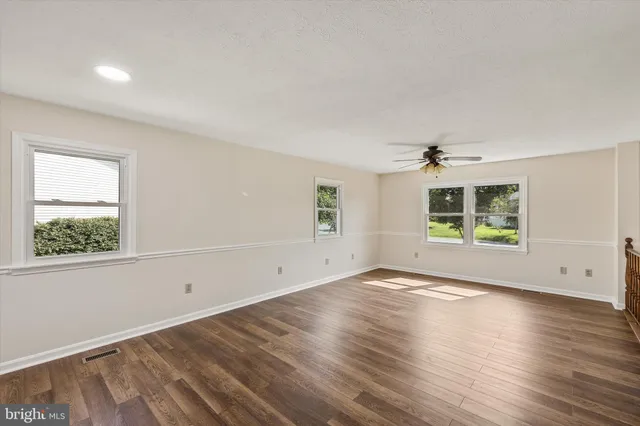 $2,800 | 136 Nightingale Avenue, Stephens City, VA 22655