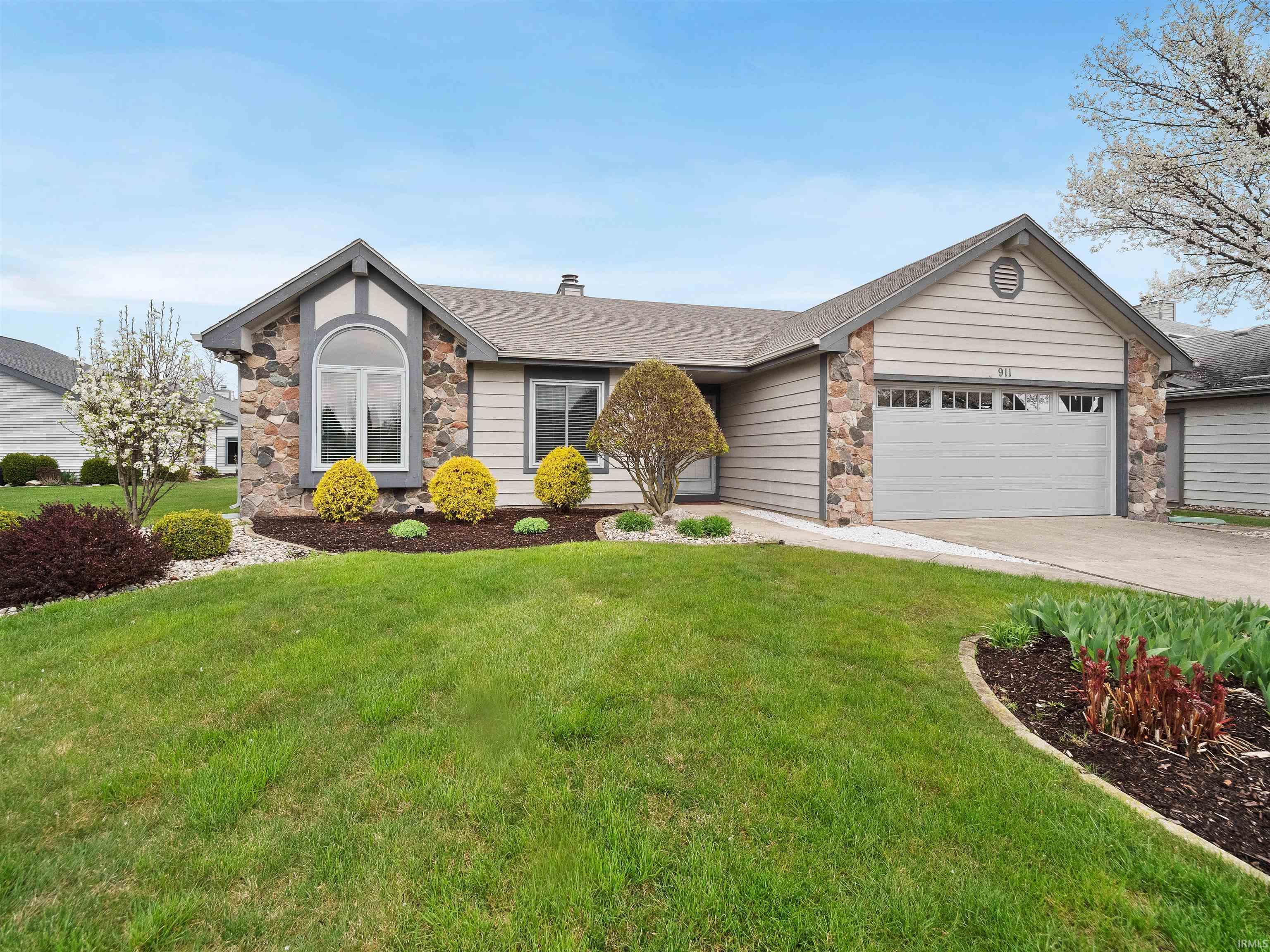 911 Mill Pointe Fort Wayne, IN 46845 - Photo 1 of 35