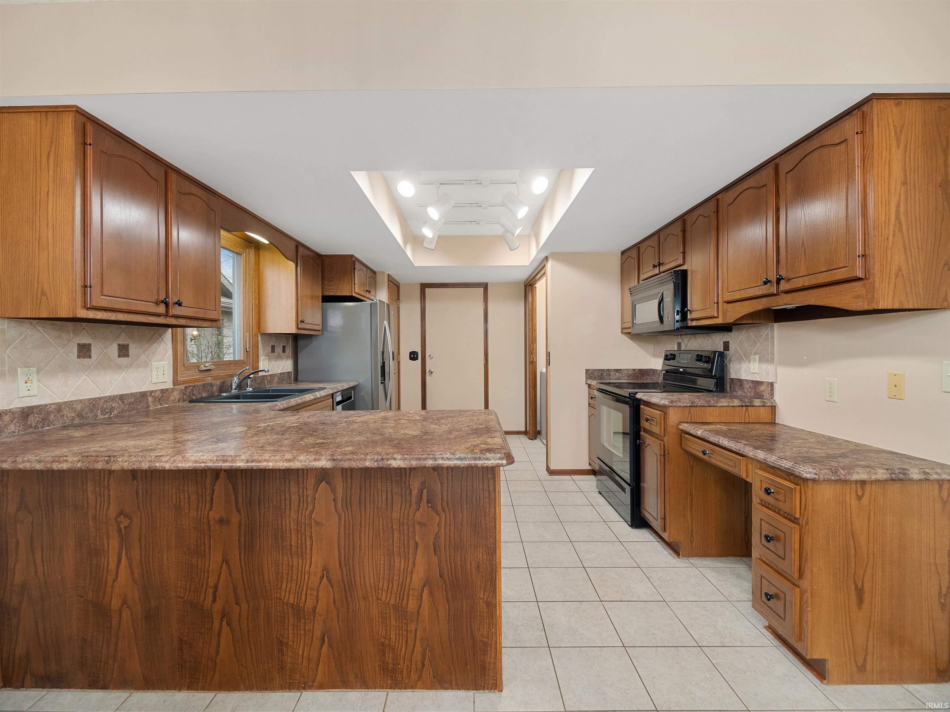 911 Mill Pointe Fort Wayne, IN 46845 - Photo 16 of 35