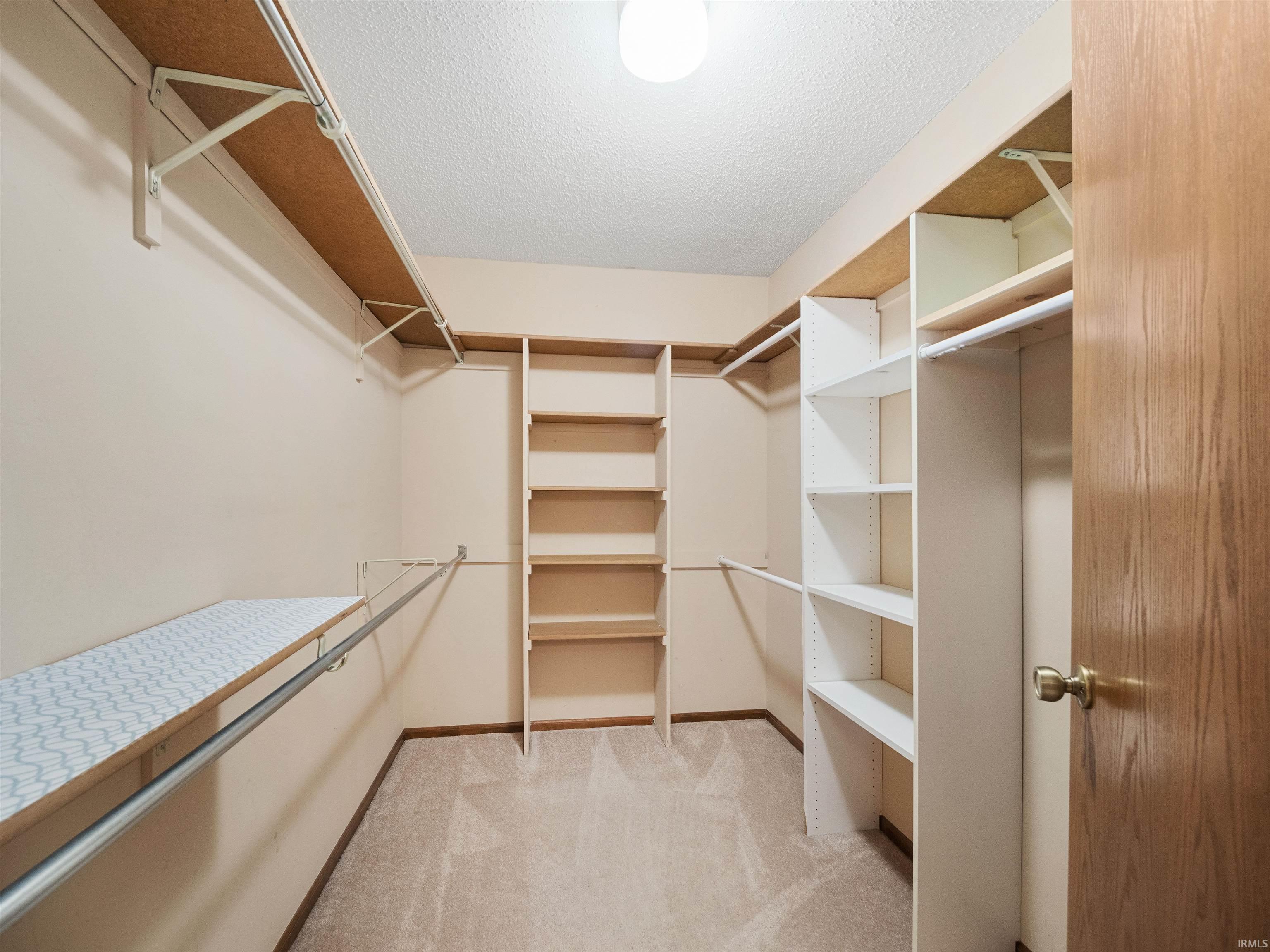 911 Mill Pointe Fort Wayne, IN 46845 - Photo 21 of 35