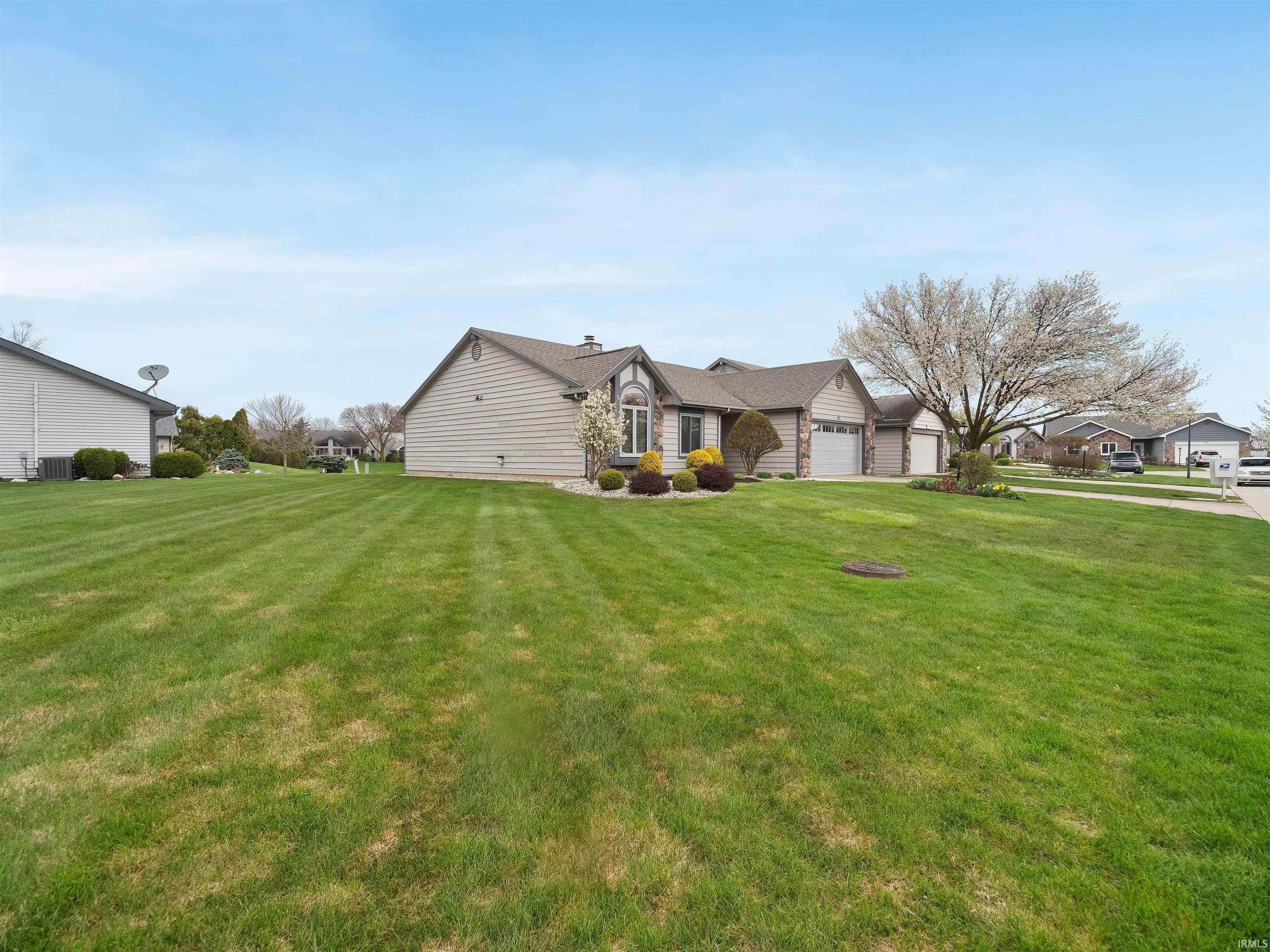 911 Mill Pointe Fort Wayne, IN 46845 - Photo 29 of 35