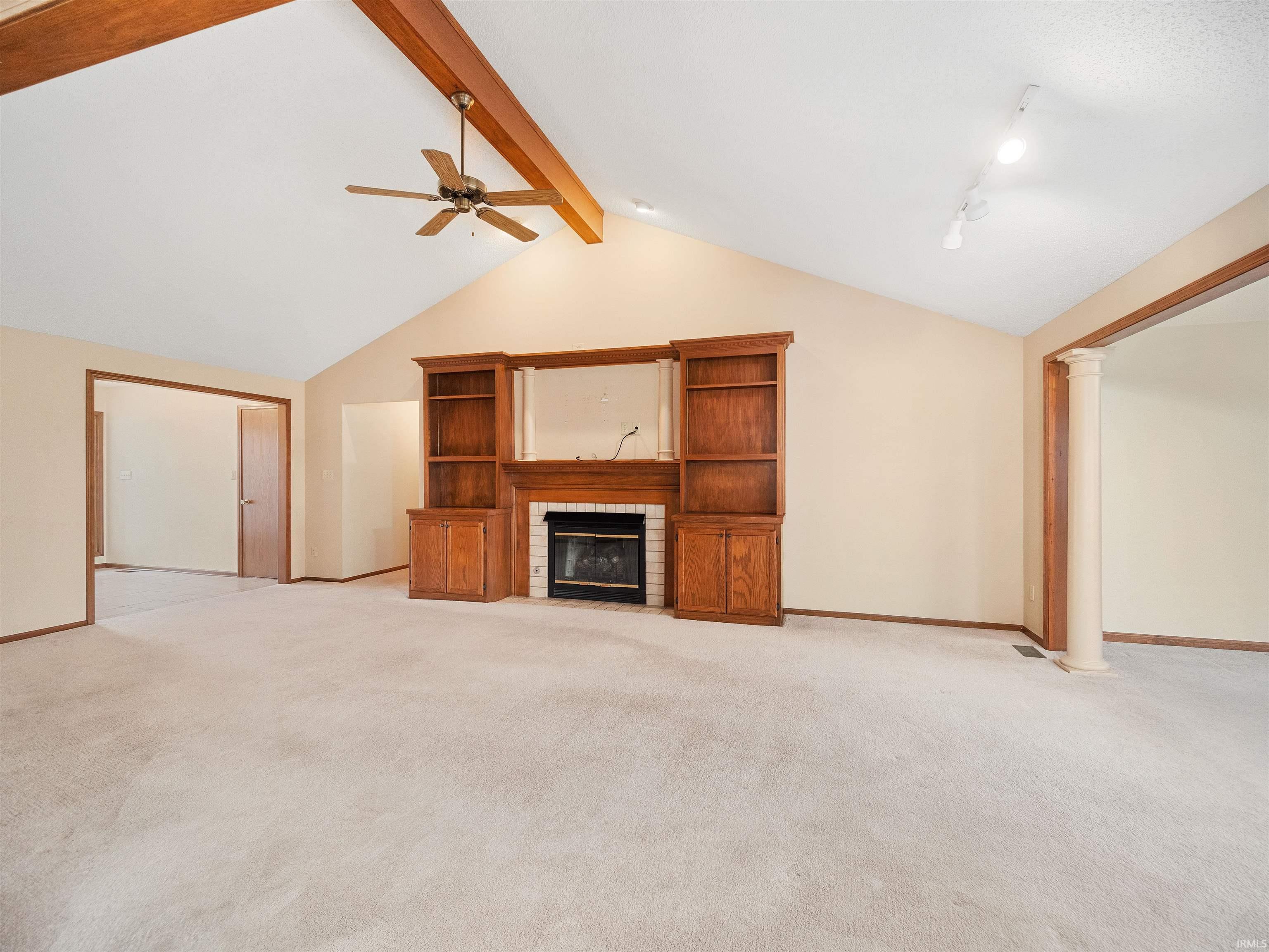 911 Mill Pointe Fort Wayne, IN 46845 - Photo 3 of 35