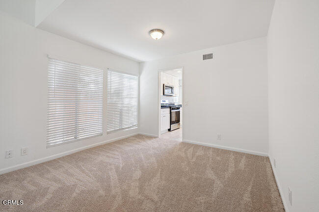 861 Dara Street Camarillo, CA 93010 - Photo 15 of 42 an empty room with a window