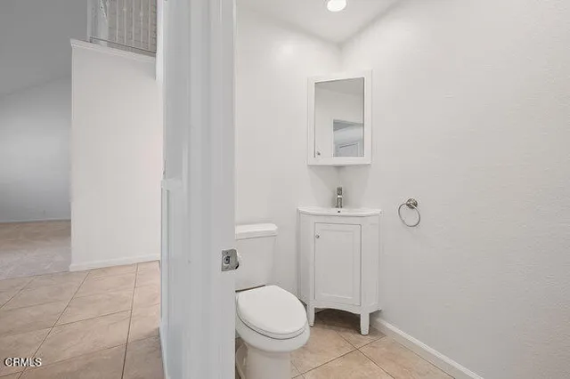 $989,900 | 861 Dara Street, Camarillo, CA 93010