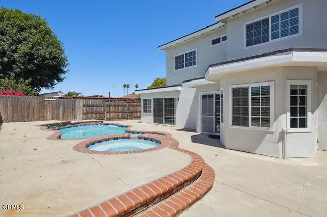 $989,900 | 861 Dara Street, Camarillo, CA 93010