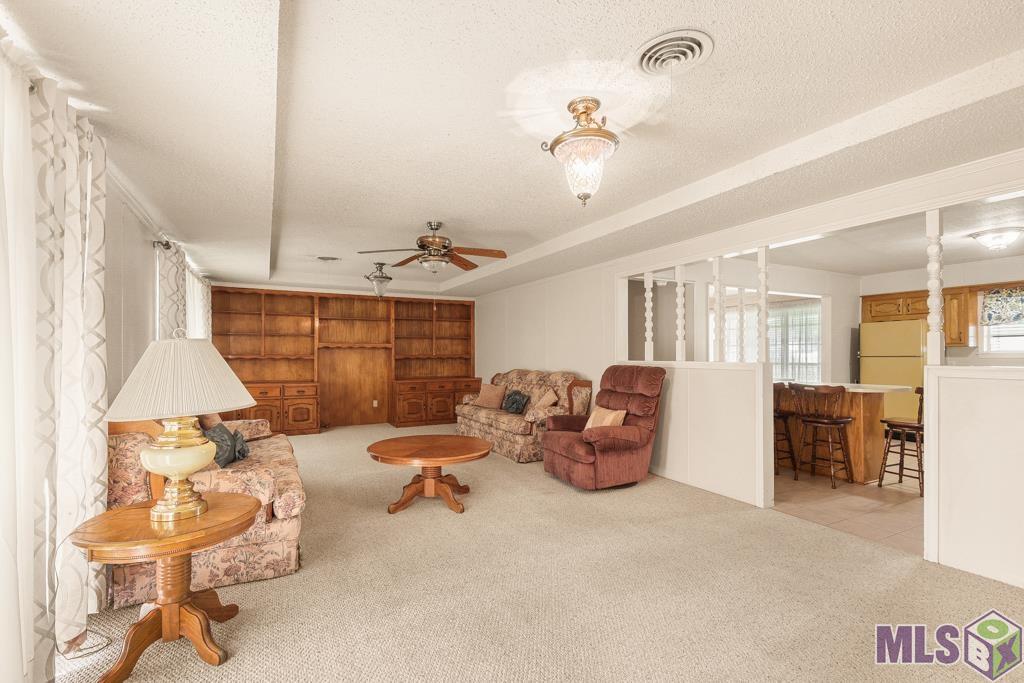 12142 Roddy Road Gonzales, LA 70737 - Photo 10 of 28 Gallery Image 10