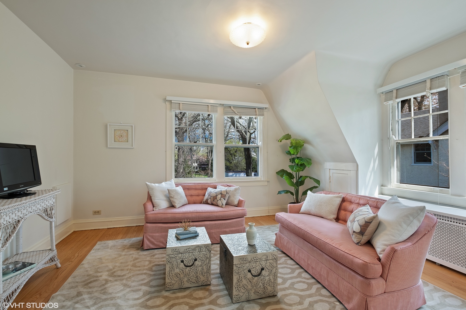 85 Abbotsford Road Winnetka, IL 60093 - Photo 9 of 21