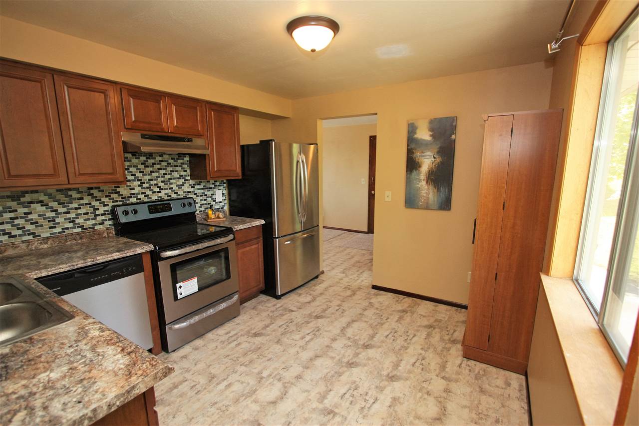 1008 Salnave Road Cheney, WA 99004 - Photo 6 of 20 Gallery Image 6