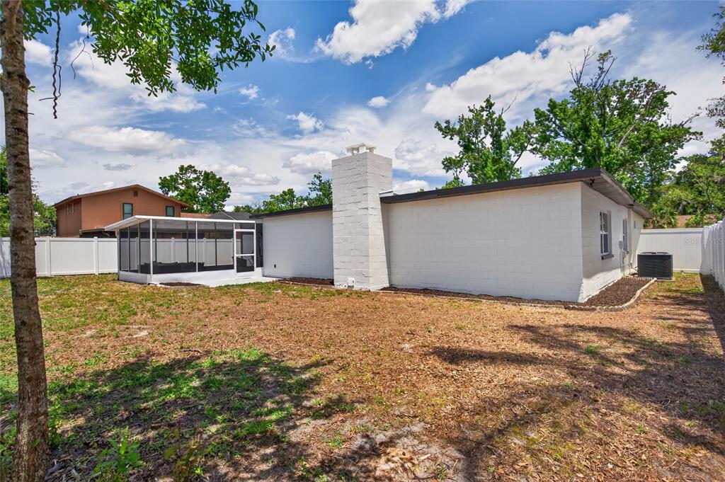 4430 Ranchwood Lane Tampa, FL 33624 - Photo 35 of 46