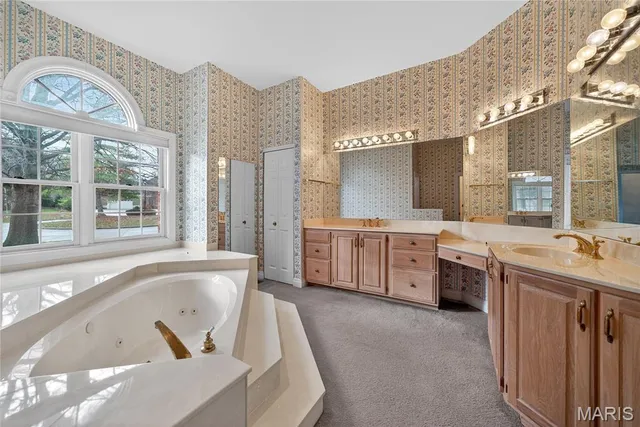 $1,600,000 | 62 Moorings Drive, Lake St. Louis, MO 63367