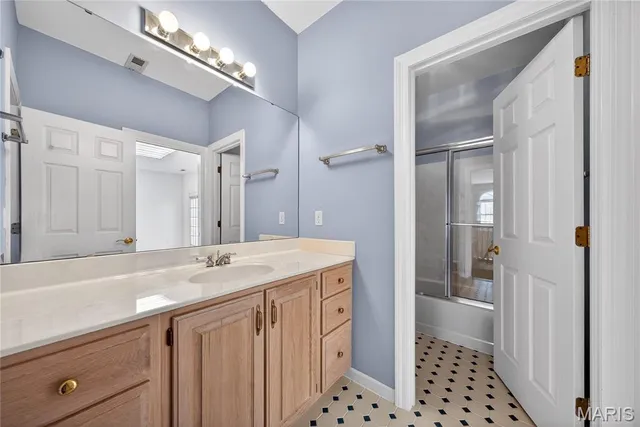 $1,600,000 | 62 Moorings Drive, Lake St. Louis, MO 63367