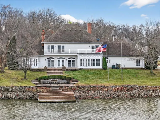 $1,600,000 | 62 Moorings Drive, Lake St. Louis, MO 63367