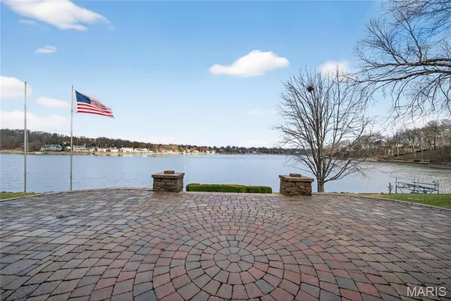 $1,600,000 | 62 Moorings Drive, Lake St. Louis, MO 63367
