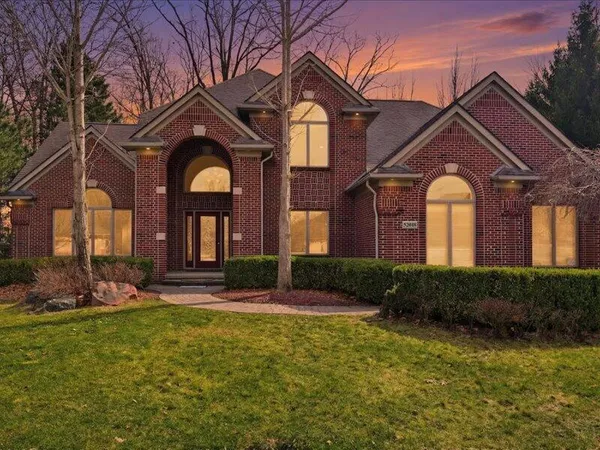 $815,000 | 52018 Loon Court, Utica, MI 48315