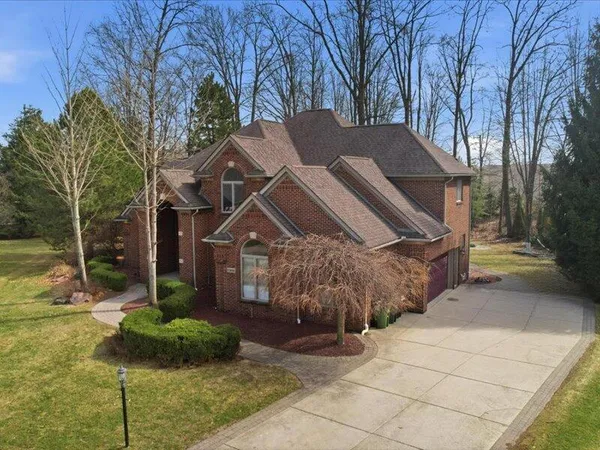 $815,000 | 52018 Loon Court, Utica, MI 48315