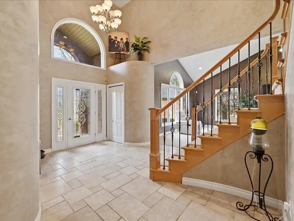 $815,000 | 52018 Loon Court, Utica, MI 48315