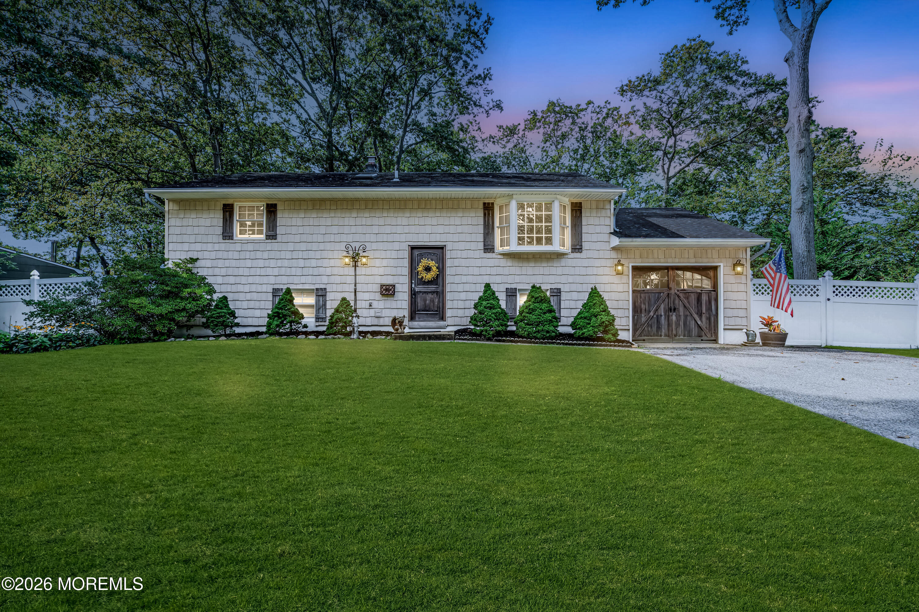 52 Darien Road Howell, NJ 07731 - Photo 41 of 41 005_dsc09461-1_619