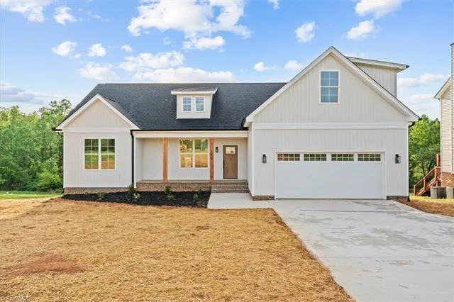 $399,900 | 5225 Belews Creek Road, Walkertown, NC 27051