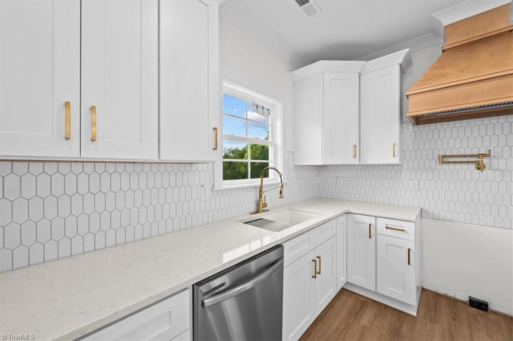 5225 Belews Creek Road Walkertown, NC 27051 - Photo 10 of 31