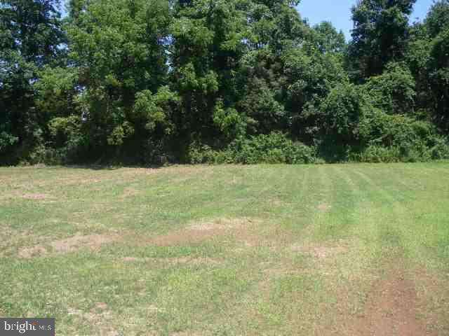 805 Locust Grove Road Middletown, PA 17057 - Photo 2 of 9 Gallery Image 2
