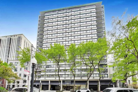 $240,000 | 33 East Cedar Street, Unit 6E, Chicago, IL 60611