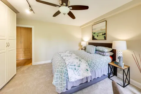 $240,000 | 33 East Cedar Street, Unit 6E, Chicago, IL 60611