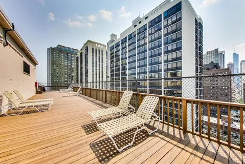 $240,000 | 33 East Cedar Street, Unit 6E, Chicago, IL 60611