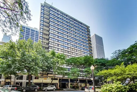 $240,000 | 33 East Cedar Street, Unit 6E, Chicago, IL 60611