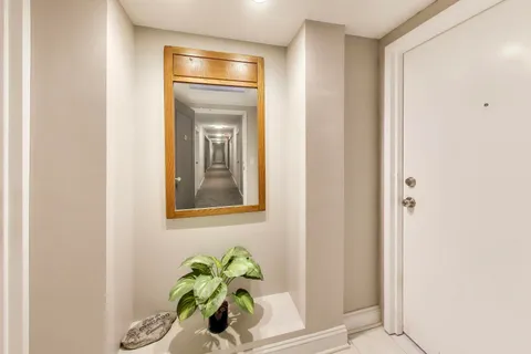 $240,000 | 33 East Cedar Street, Unit 6E, Chicago, IL 60611