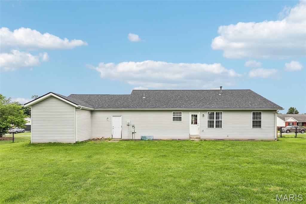 409 Hartman Lane Waterloo, IL 62298 - Photo 24 of 31