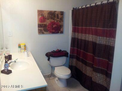 1723 West Maldonado Road Phoenix, AZ 85041 - Photo 2 of 3 MALDON BATH