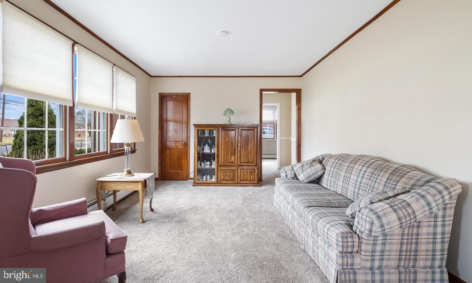 717 West County Line Road Horsham, PA 19044 - Photo 5 of 22