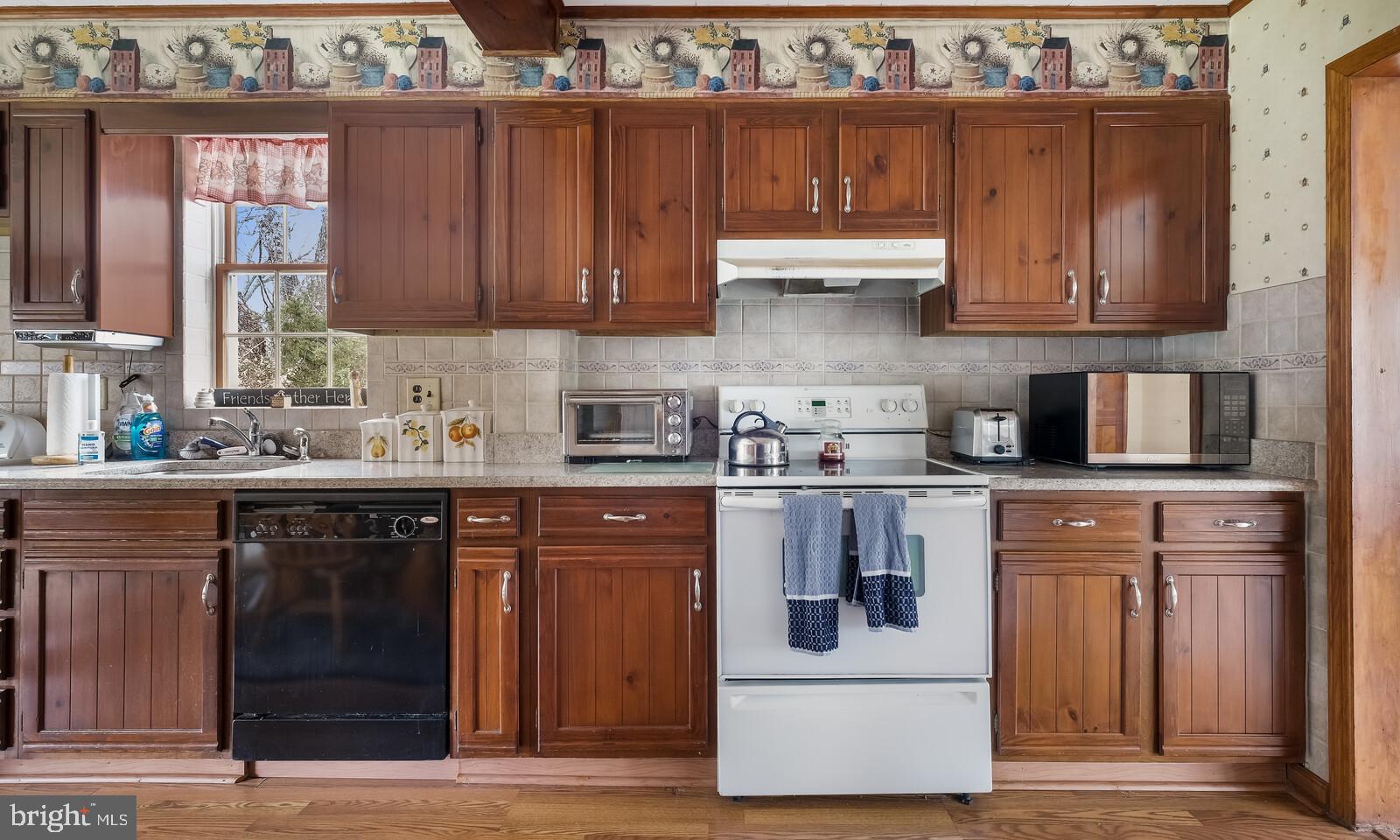 717 West County Line Road Horsham, PA 19044 - Photo 8 of 22