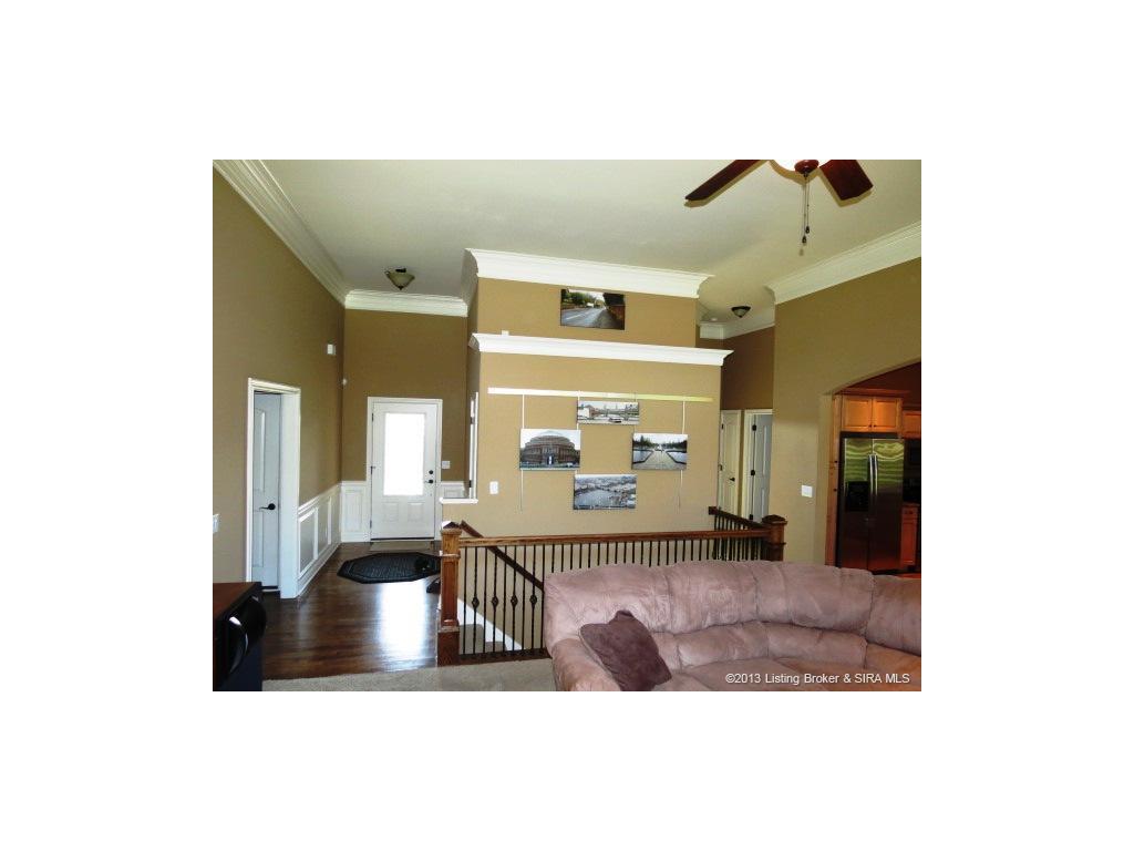 2014 Leanders Road Floyds Knobs, IN 47119 - Photo 4 of 38 Gallery Image 4