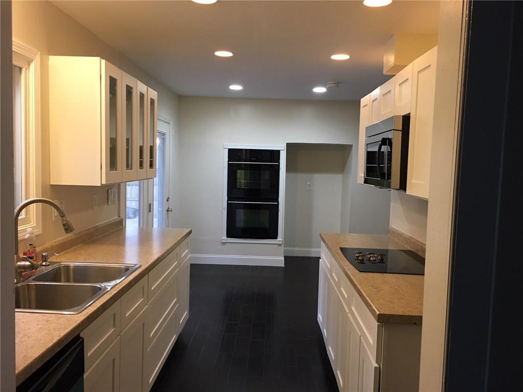 7911 North Guion Road Indianapolis, IN 46268 - Photo 8 of 38 Gallery Image 8