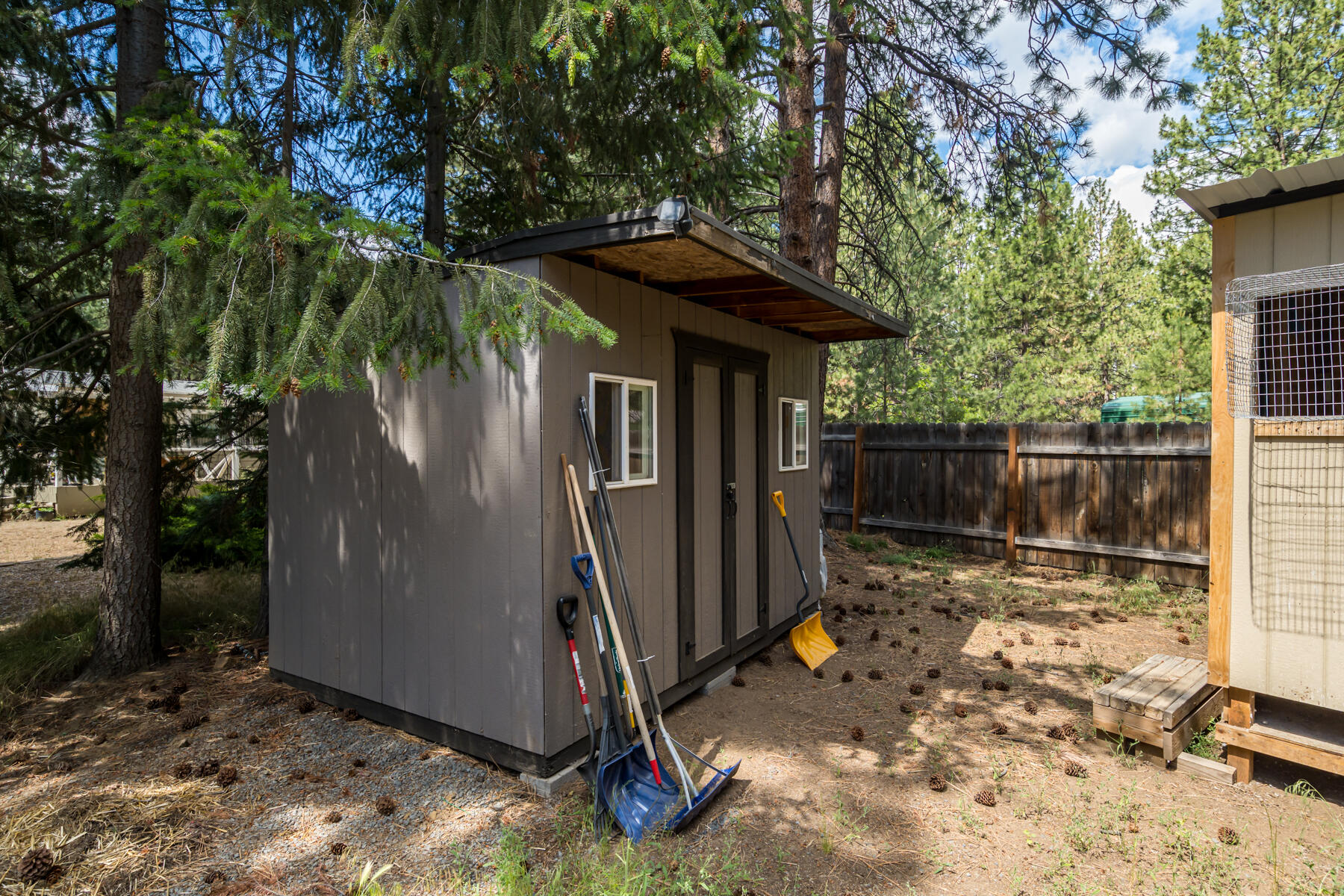 60477 Pima Road Bend, OR 97702 - Photo 24 of 25 Storage shed & coop