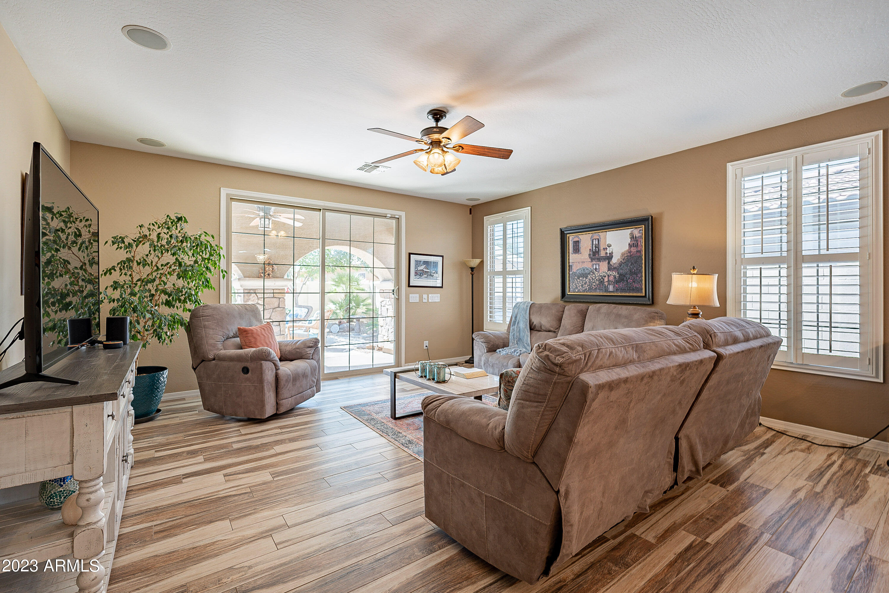 2981 East Ridgewood Lane Gilbert, AZ 85298 - Photo 17 of 57 Living 4