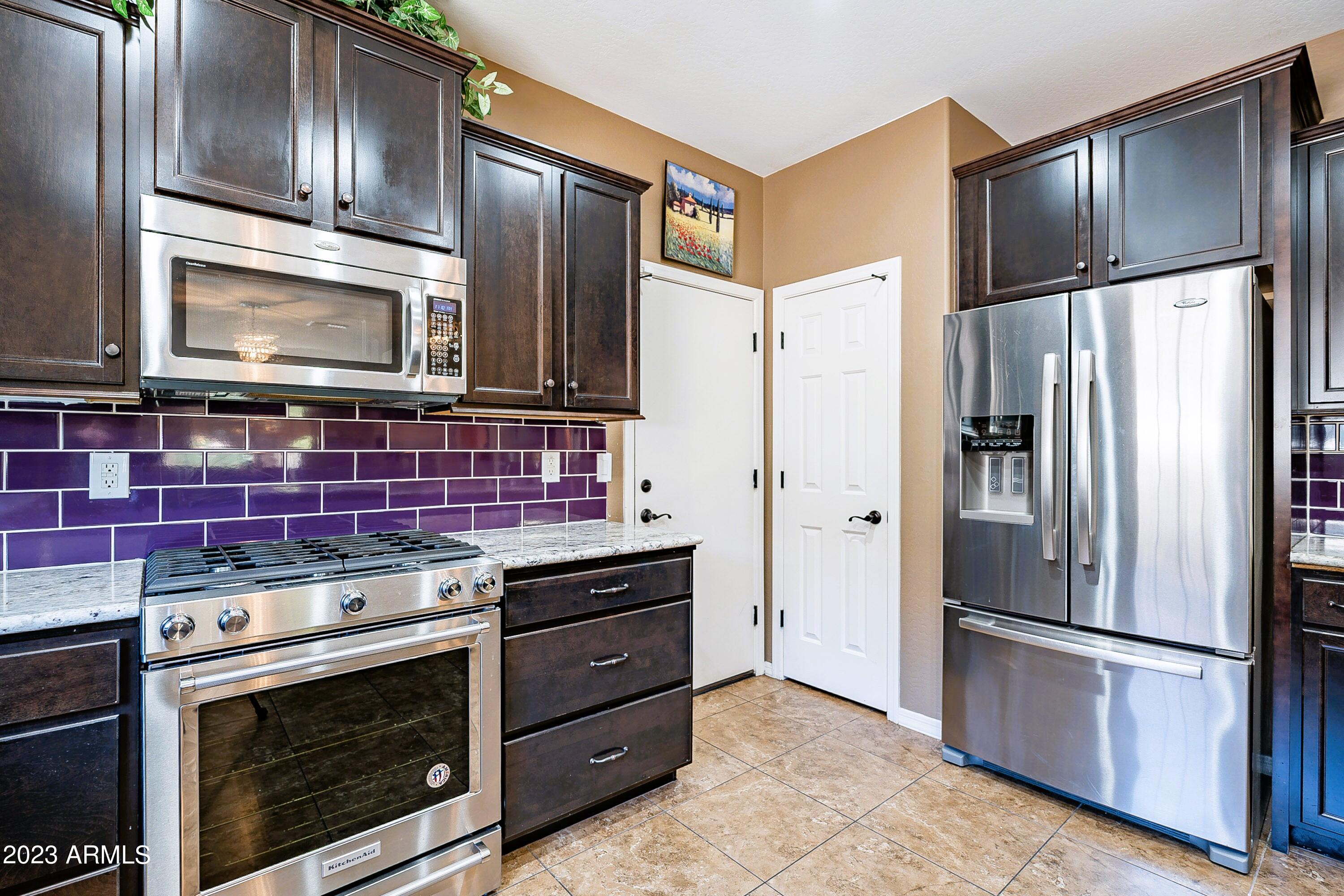 2981 East Ridgewood Lane Gilbert, AZ 85298 - Photo 6 of 57 Kitchen 2